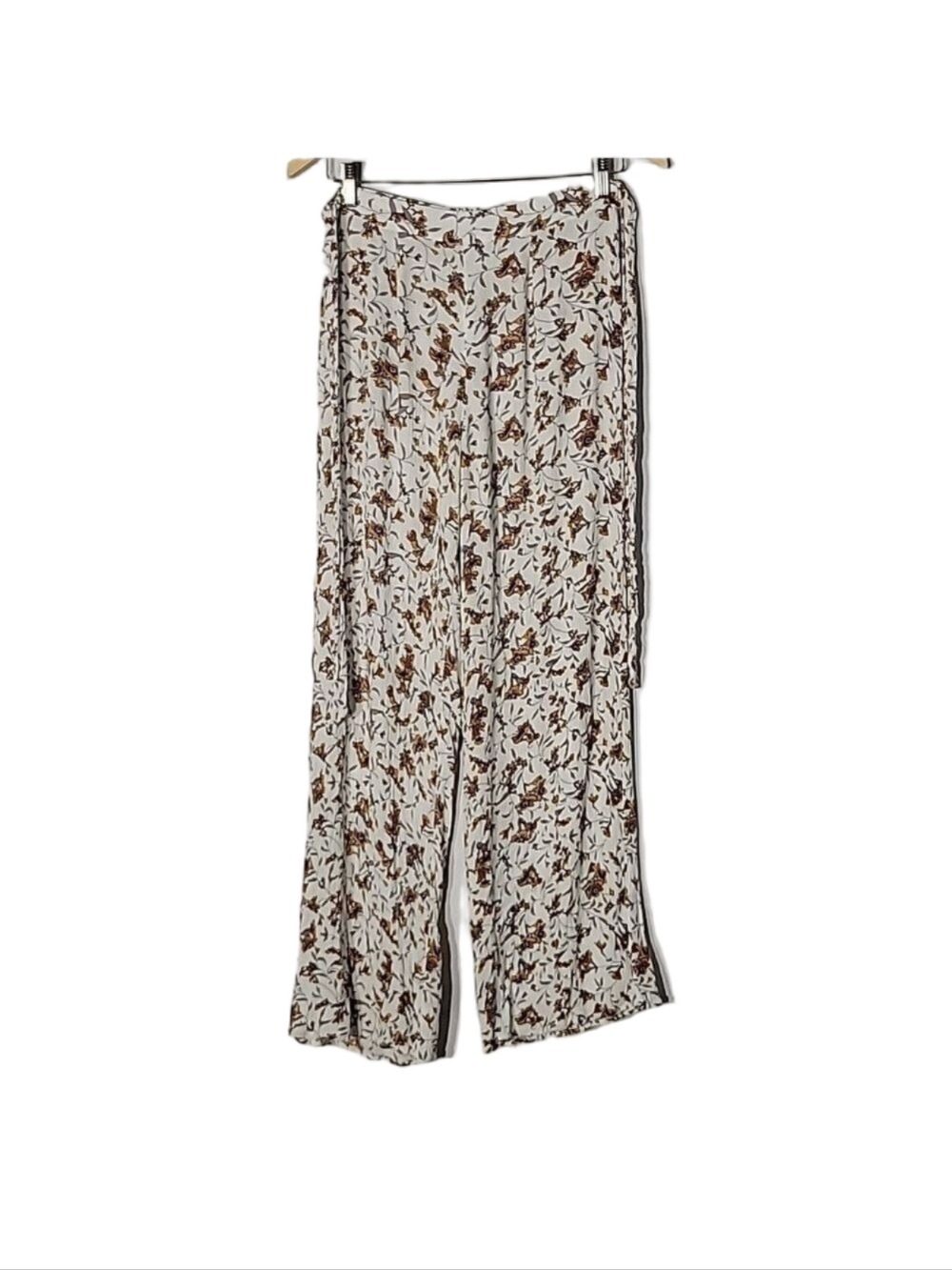 Ivy & Main Women's beautiful patterned wide-leg pants, size large, boho